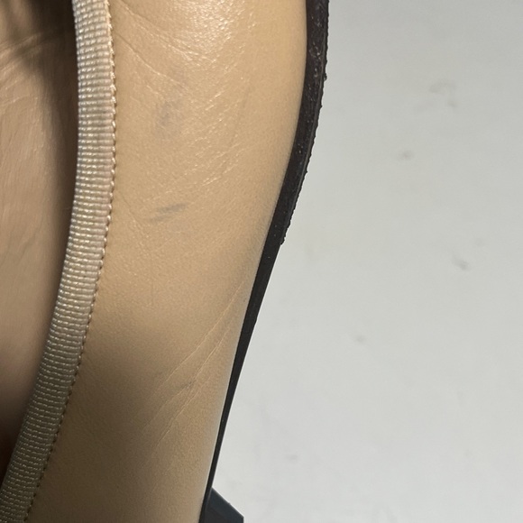 CHANEL Women's Tan and Black Loafers - Picture 11 of 12